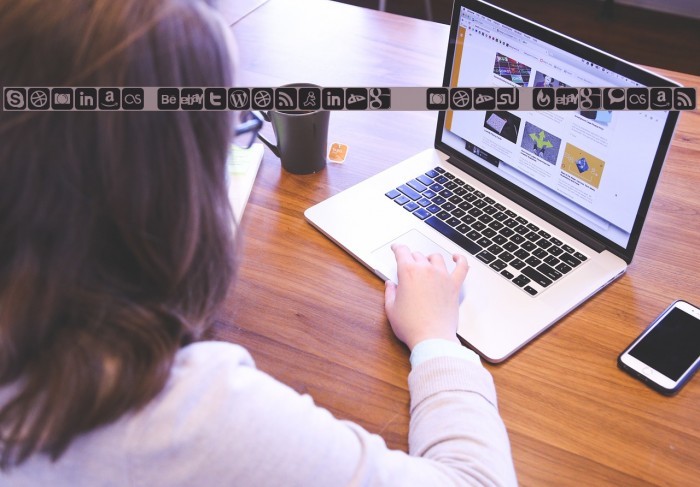 Social Networking Icons Regular Example 1