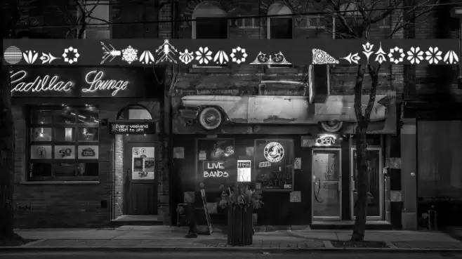 Soft Ornaments Eighteen Font examples