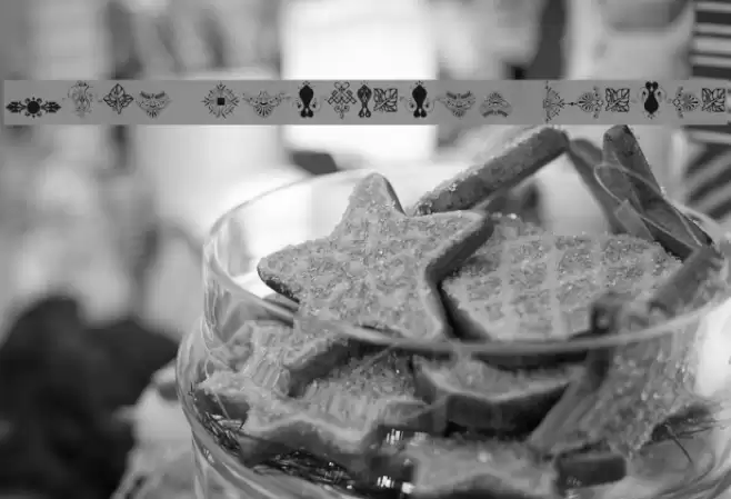 Soft Ornaments Twelve Font examples