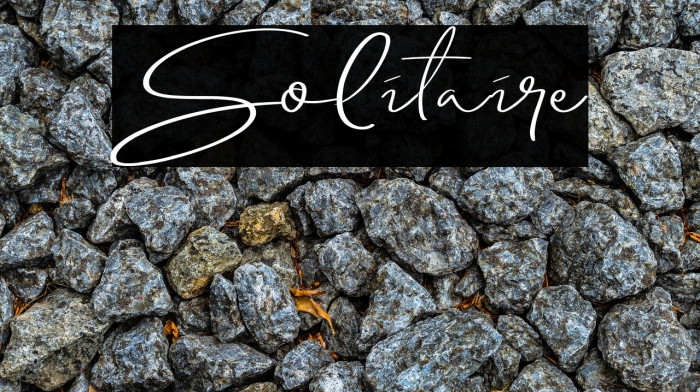 Solitaire Font examples