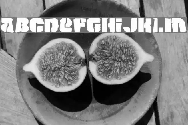 Space Junker Schriftart examples