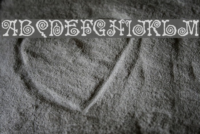 Spinstee Font examples