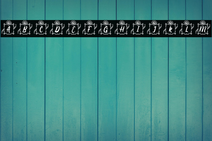 Square Lily Monogram Regular Example 3