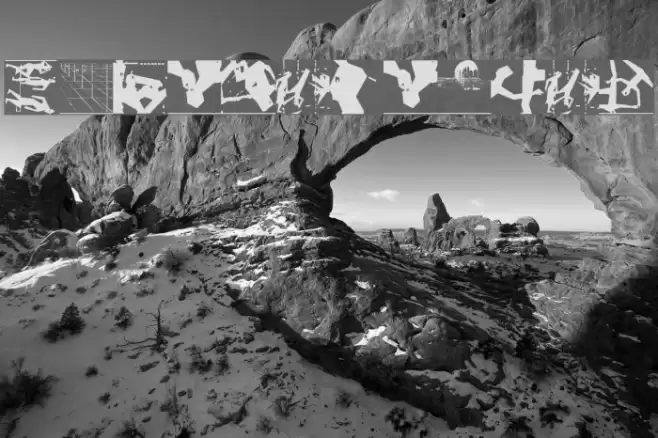 Squaredances Font examples