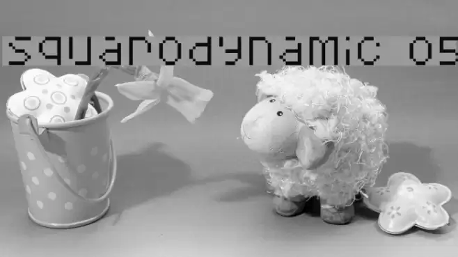 Squarodynamic 05 Font examples