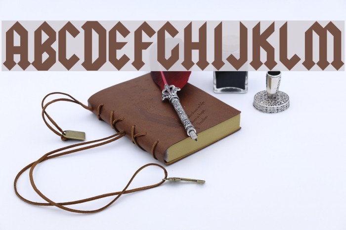 Squealer Font examples