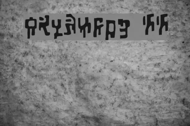 Squiznor BB Font examples