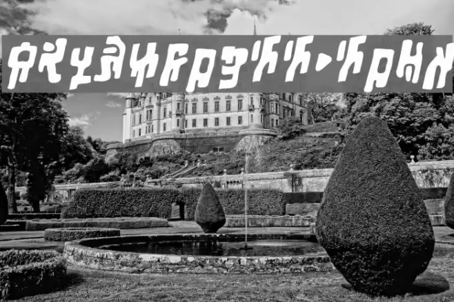 SquiznorBB-Bold Font examples