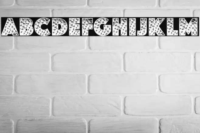 STRAWBERRY PERSONAL USE Bold Font examples