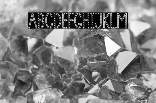 Star Out Font examples