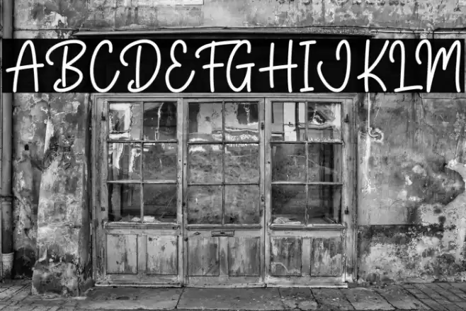 Stay Gold Font examples