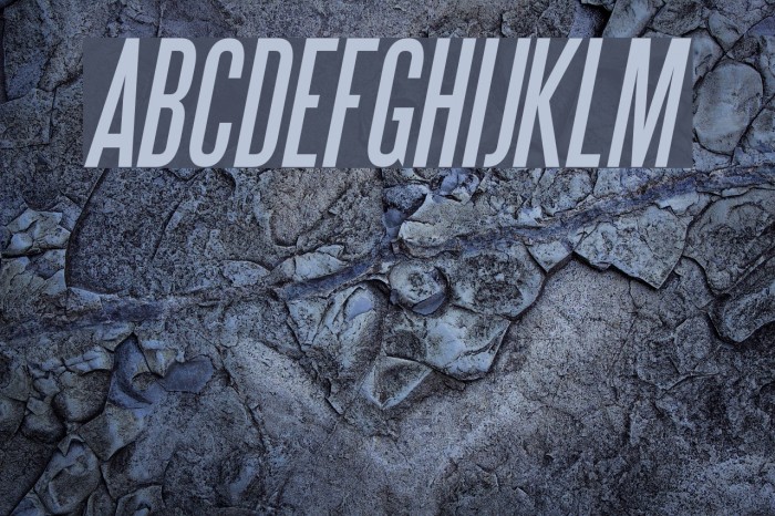 Steel Tongs Italic Font examples