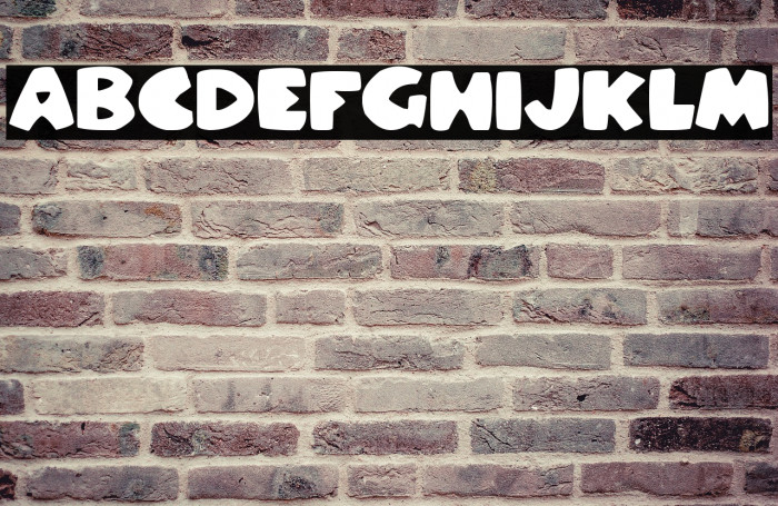 Stompy Italic Font examples