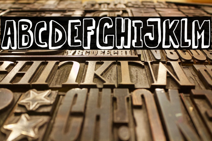 Strange Magic Shad Font examples