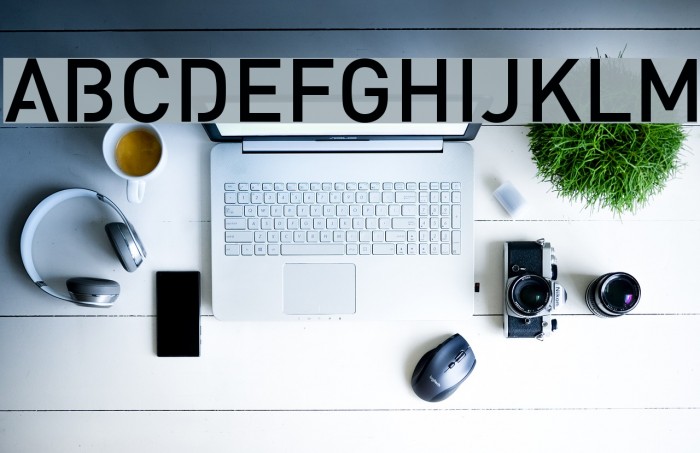Streetvertising Medium Font examples