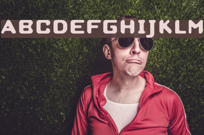 Strobo Font examples