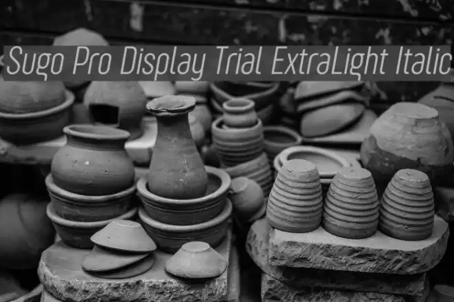 Sugo Pro Display Trial ExtraLight Italic Font examples