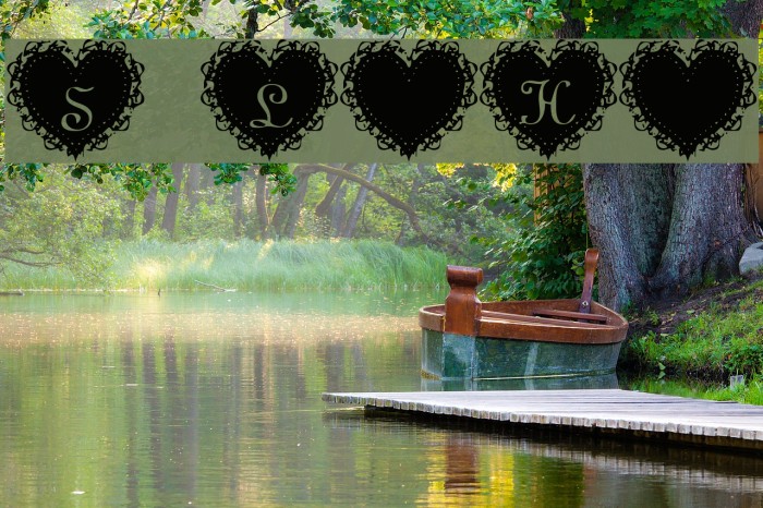 Summer's LaceHearts Font examples