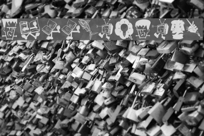 Surrealbats Font examples