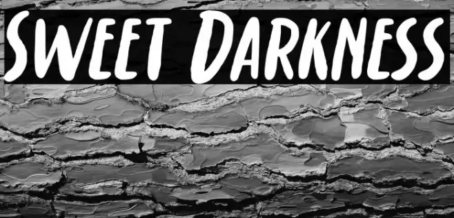 Sweet Darkness Schriftart examples