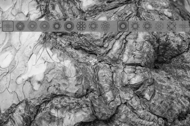 Symmetric Things Font examples