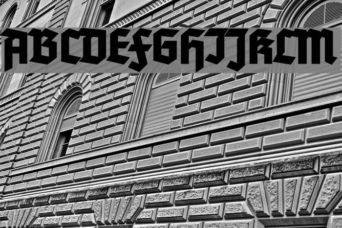 Tannenberg Fett Font examples