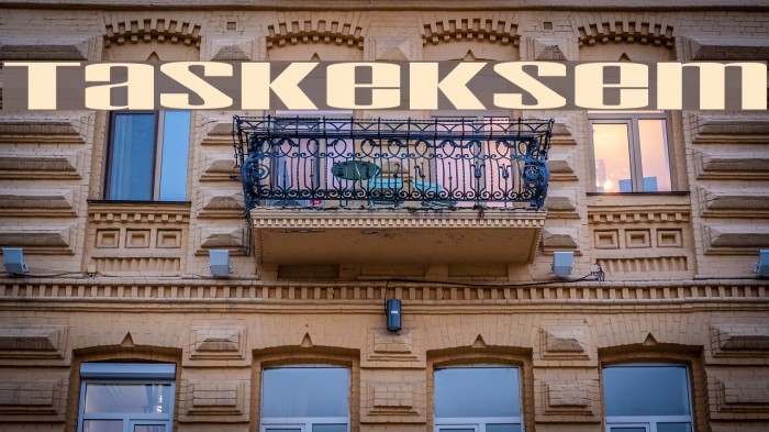 Taskeksem Font examples