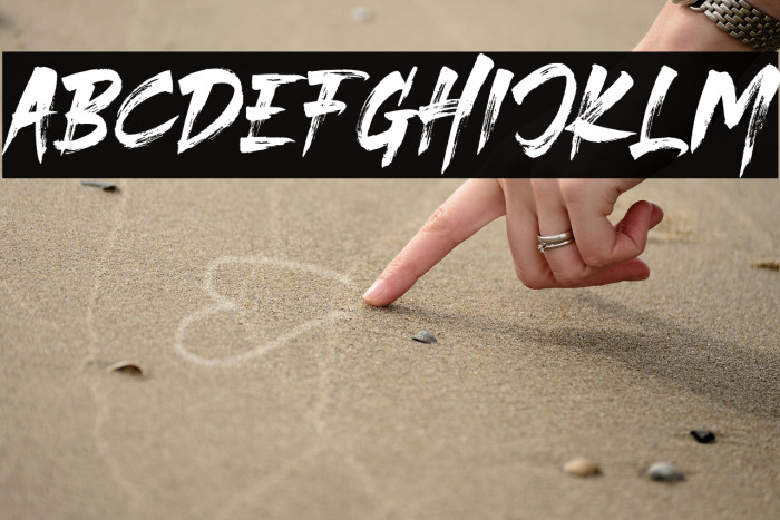 THESTRANGERFONTDUO Example 3