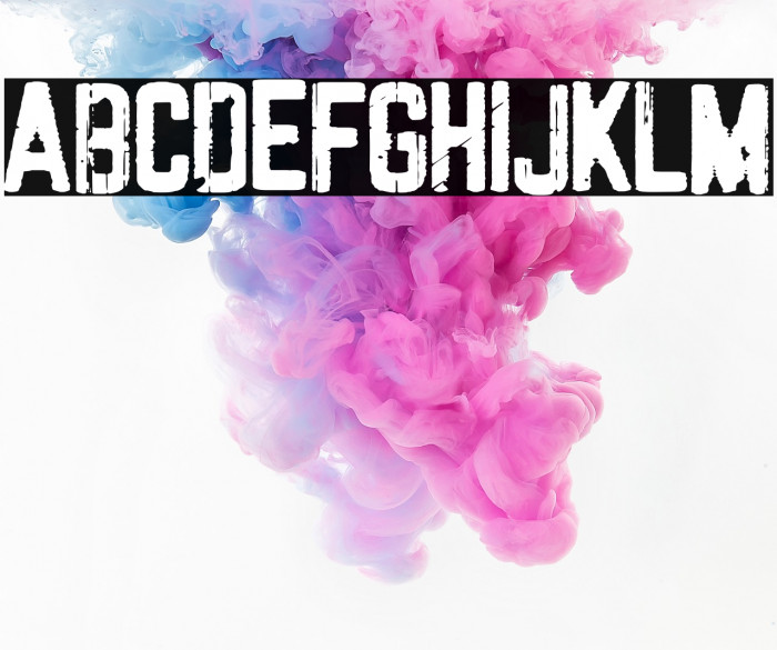 The Poster King Font examples