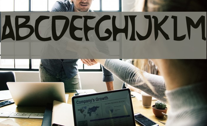 TheMoment Font examples
