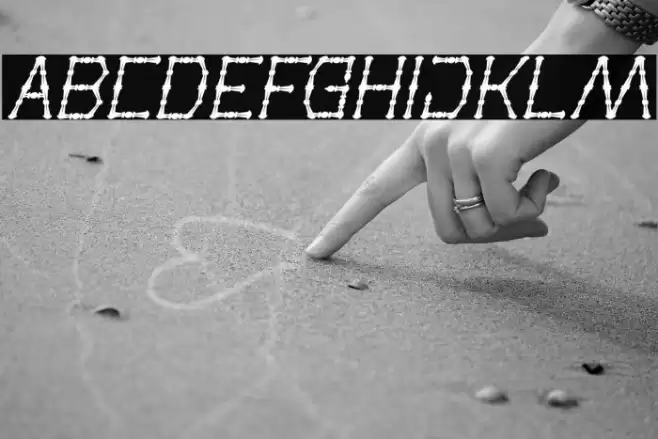 Thin Decorative Italic Font examples