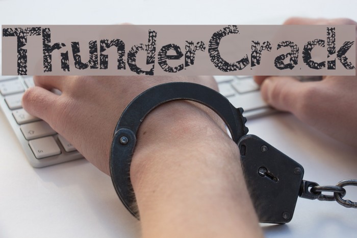 ThunderCrack Font examples