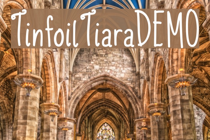 TinfoilTiaraDEMO Font examples