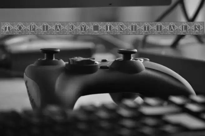 Topiary_Initials Fonte examples