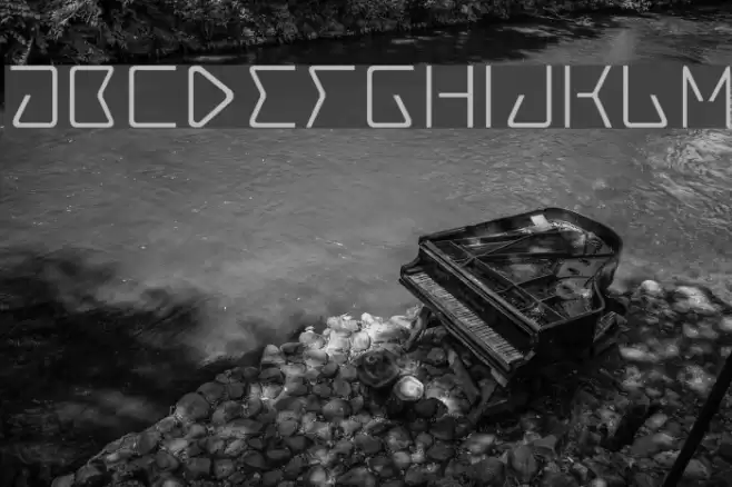 Tracer Font examples