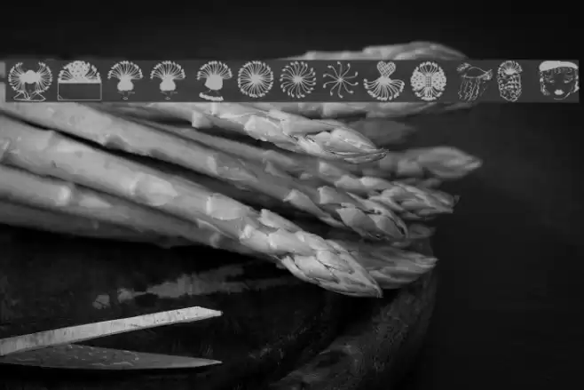 Trinkets3 Font examples