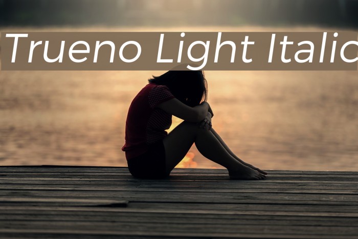Trueno Light Italic Font examples