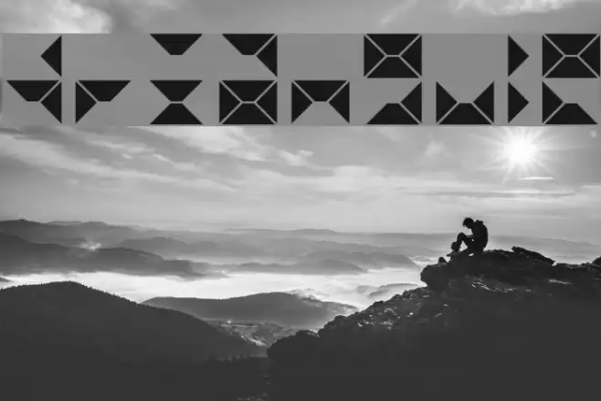 triangule Font examples