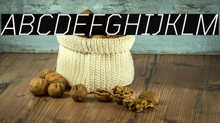 TT Mussels Trl Light Italic Example 1