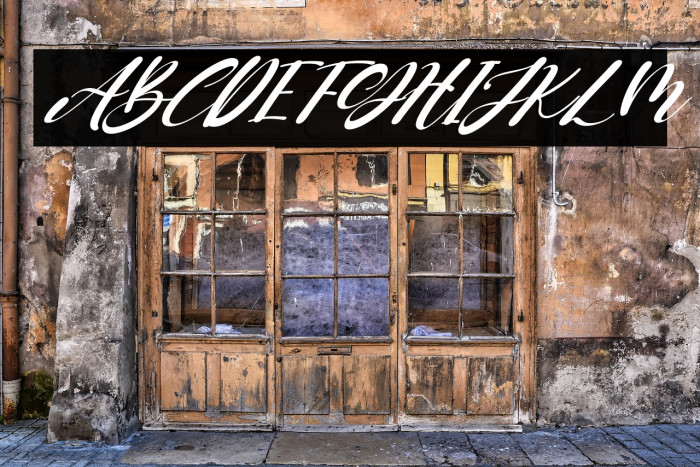 Two Queen Italic Example 1