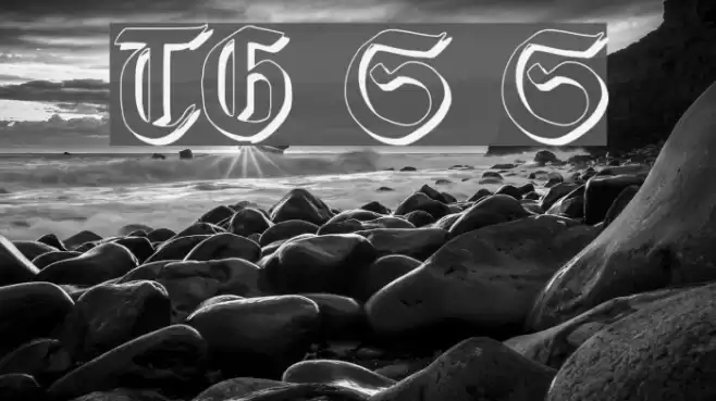 TypographerGotisch Schatten S Fonte examples