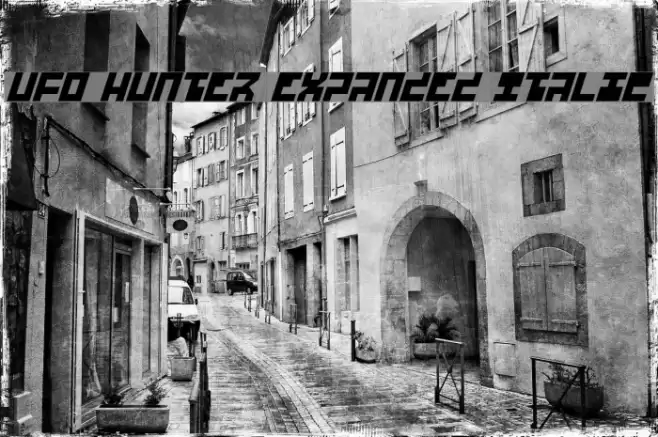 UFO Hunter Expanded Italic Font examples