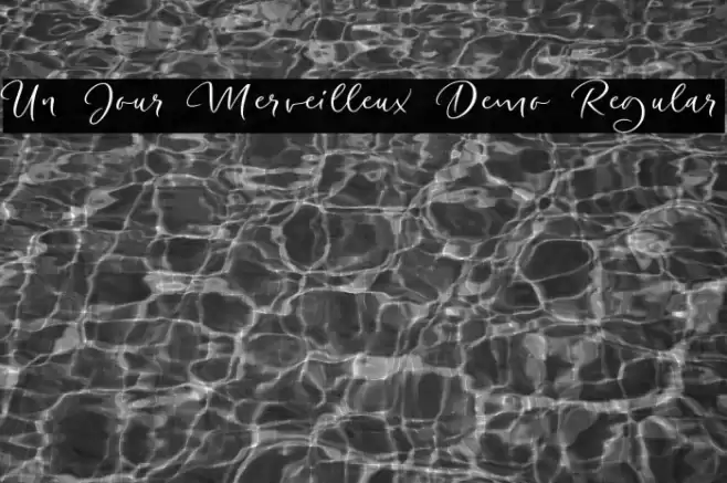 Un Jour Merveilleux Demo Regular Font examples
