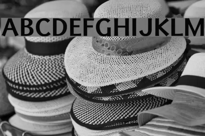 Uqammaq Bold Font examples