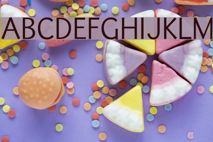 Uqammaq Light Font examples
