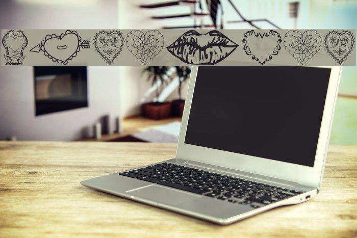 Valentine Font examples