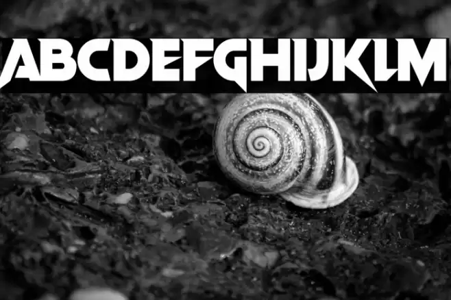 Vampire Wars Font examples