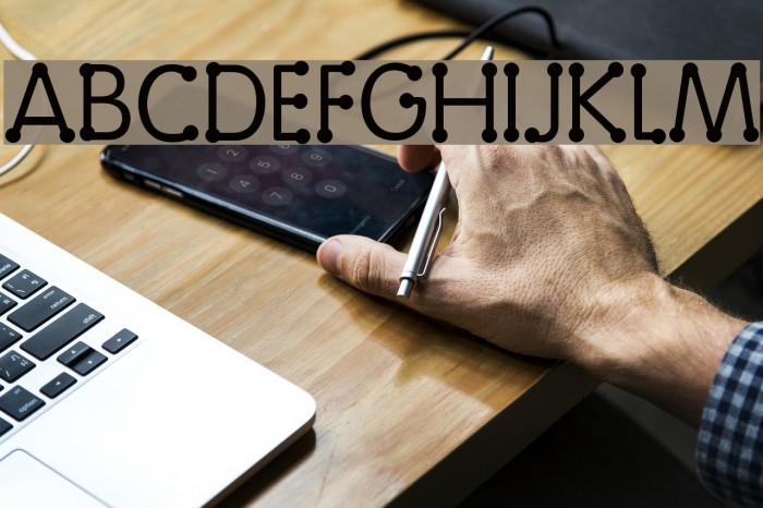 Vingy Normal Font examples