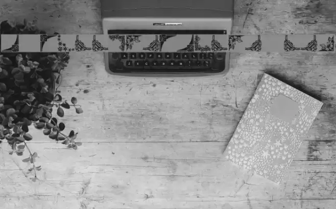 Vintage Decorative Corners 2 Font examples