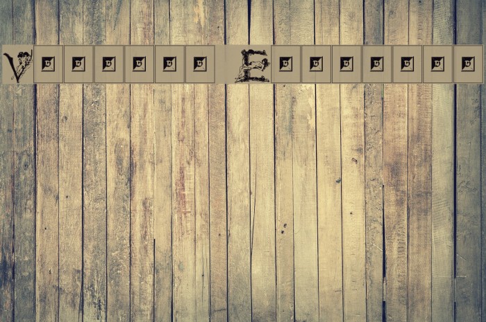 Vintage Erotique Font examples